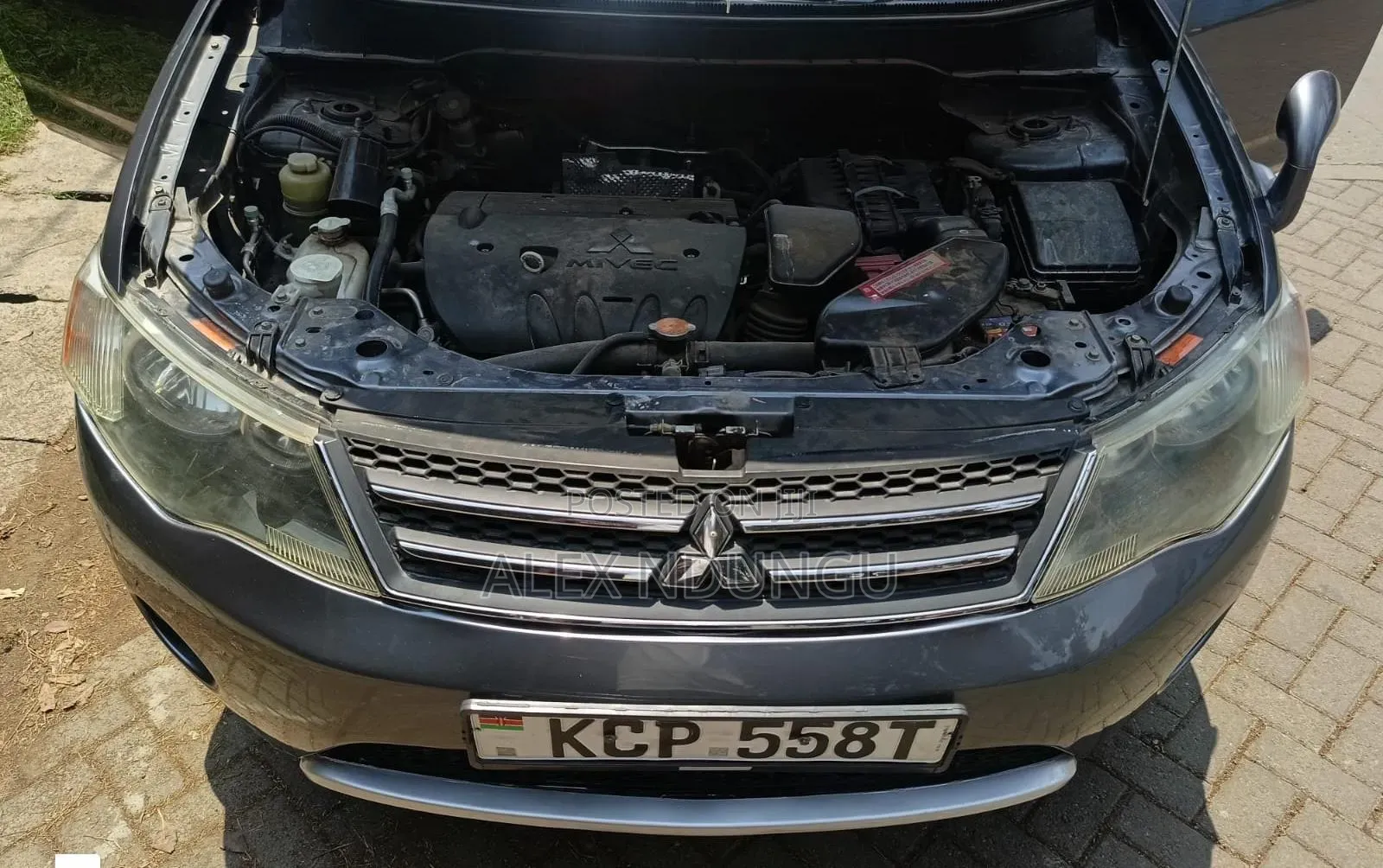 Mitsubishi Outlander 2011
