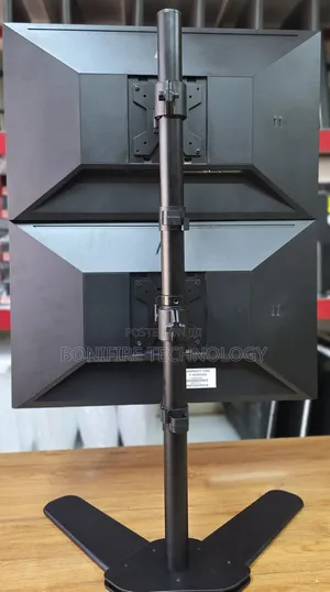 Vertical Dual Monitor Mount
Supports 24/27 Inch