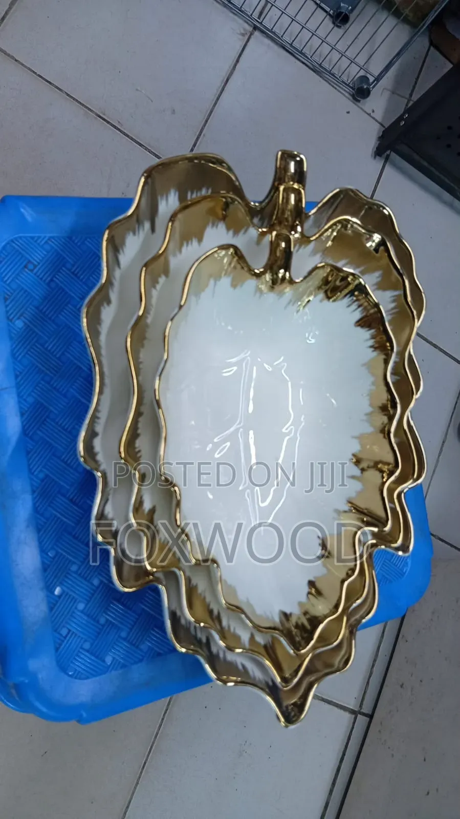 *3pc Gold Detail Leaf Bowls*