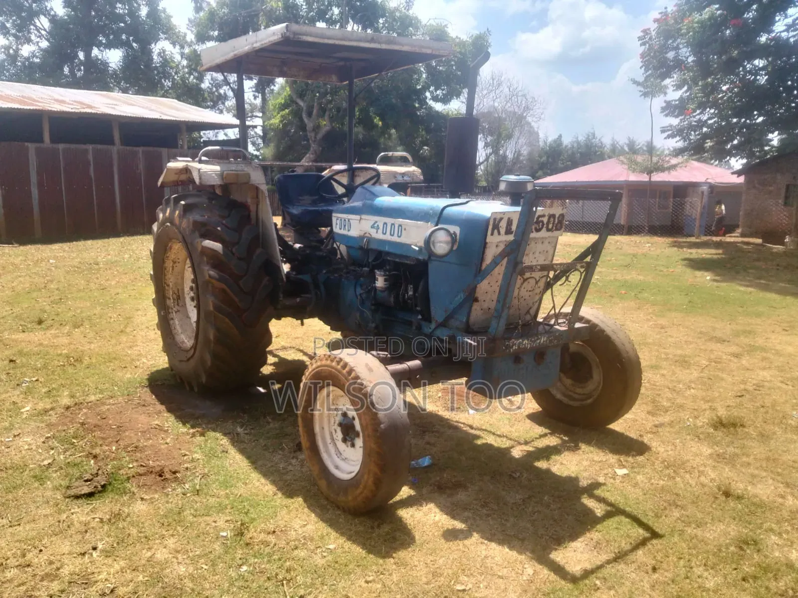 Tractor Ford 4000 Blue