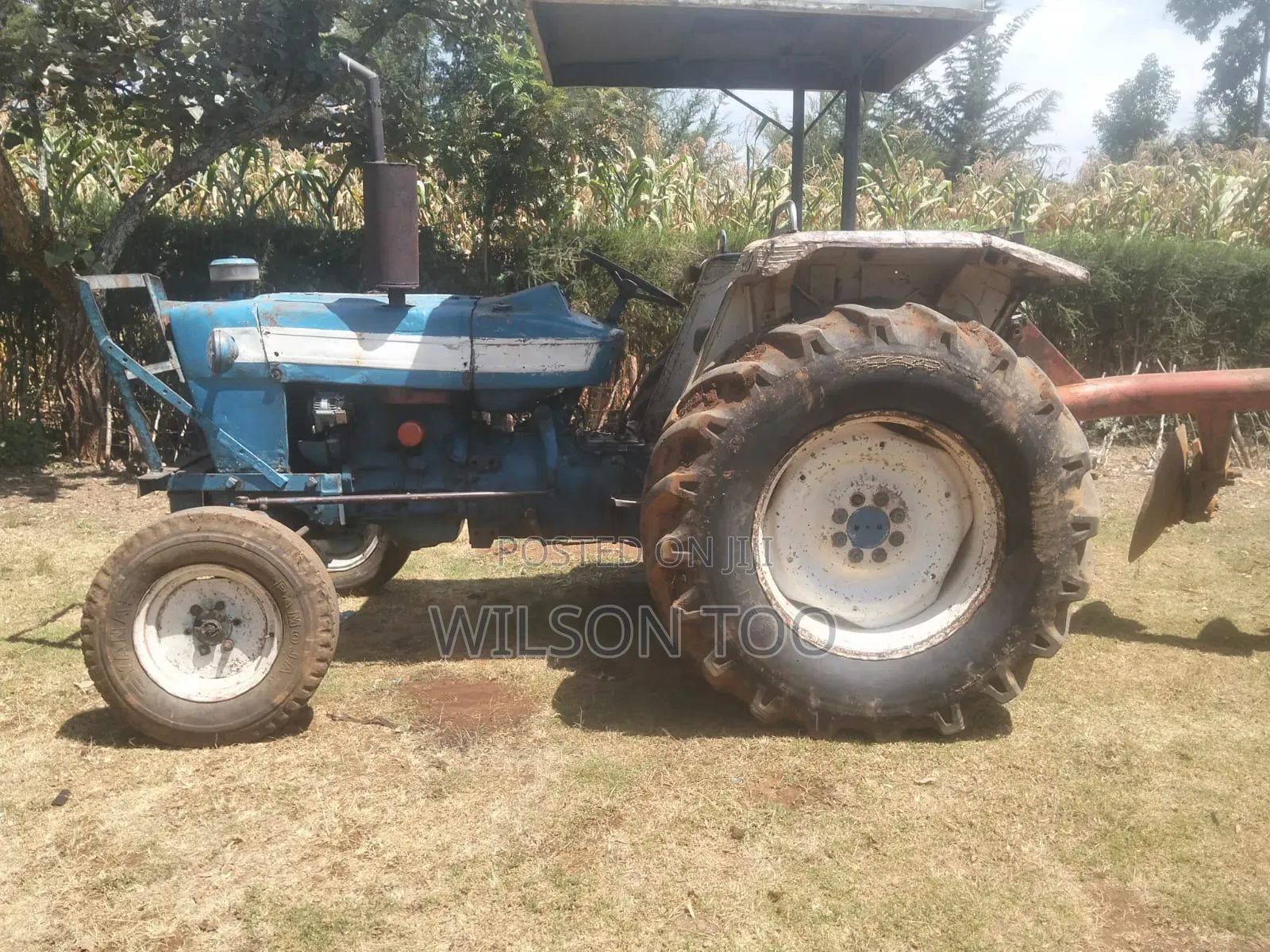 Tractor Ford 4000 Blue