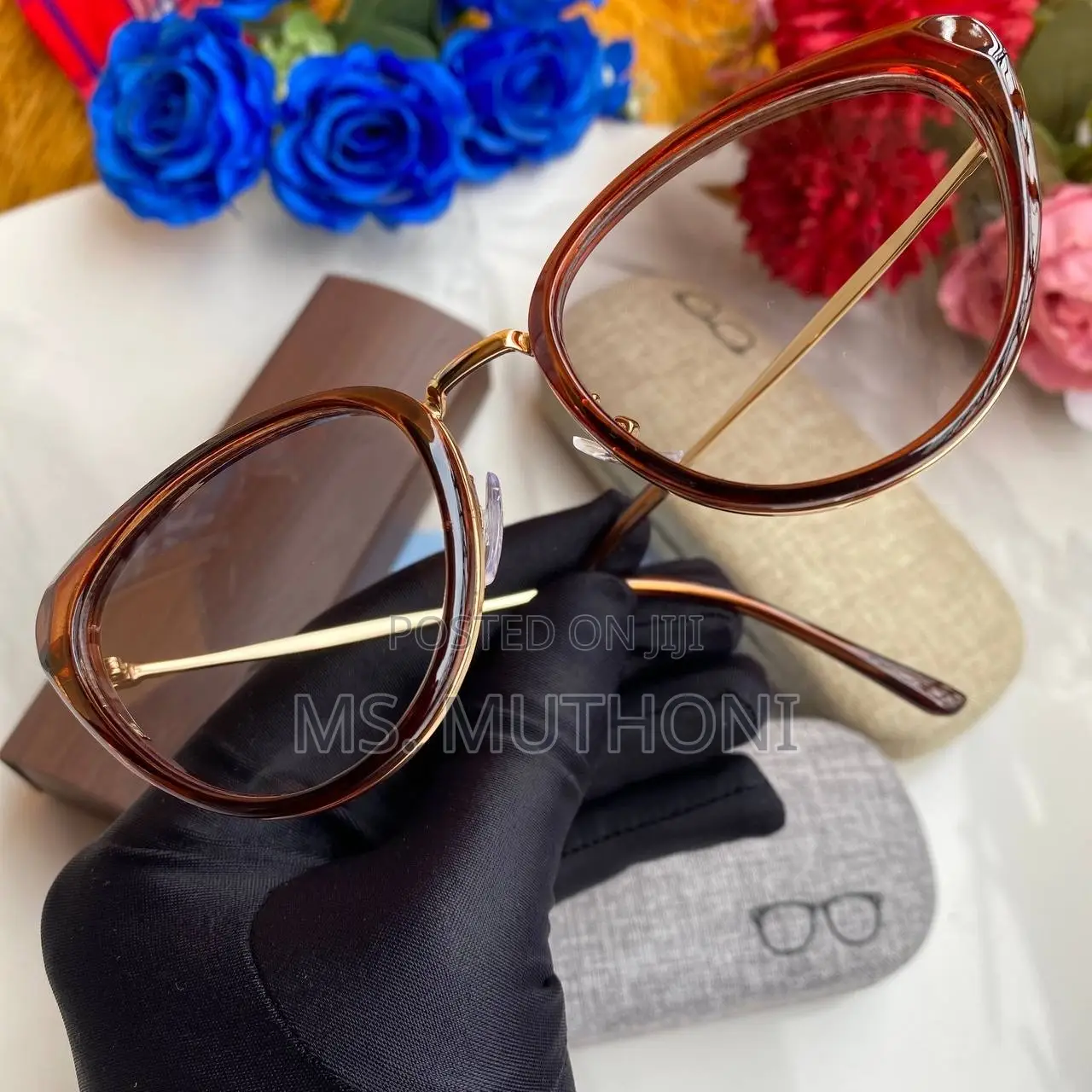 Elegant Cat-Eye Photochromic Framed Sunglasses