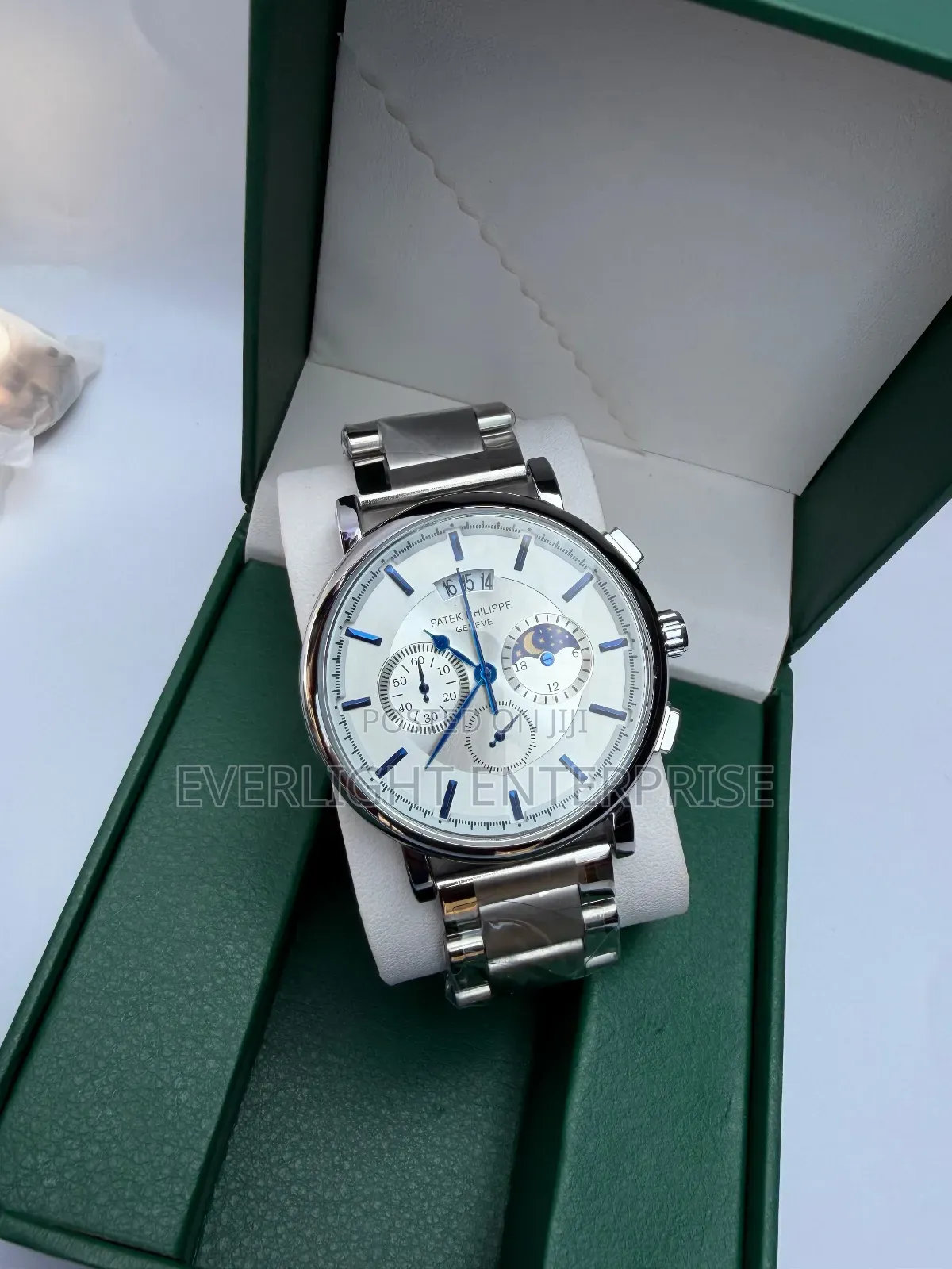 Data Display Patek Philippe Chronograph Watch