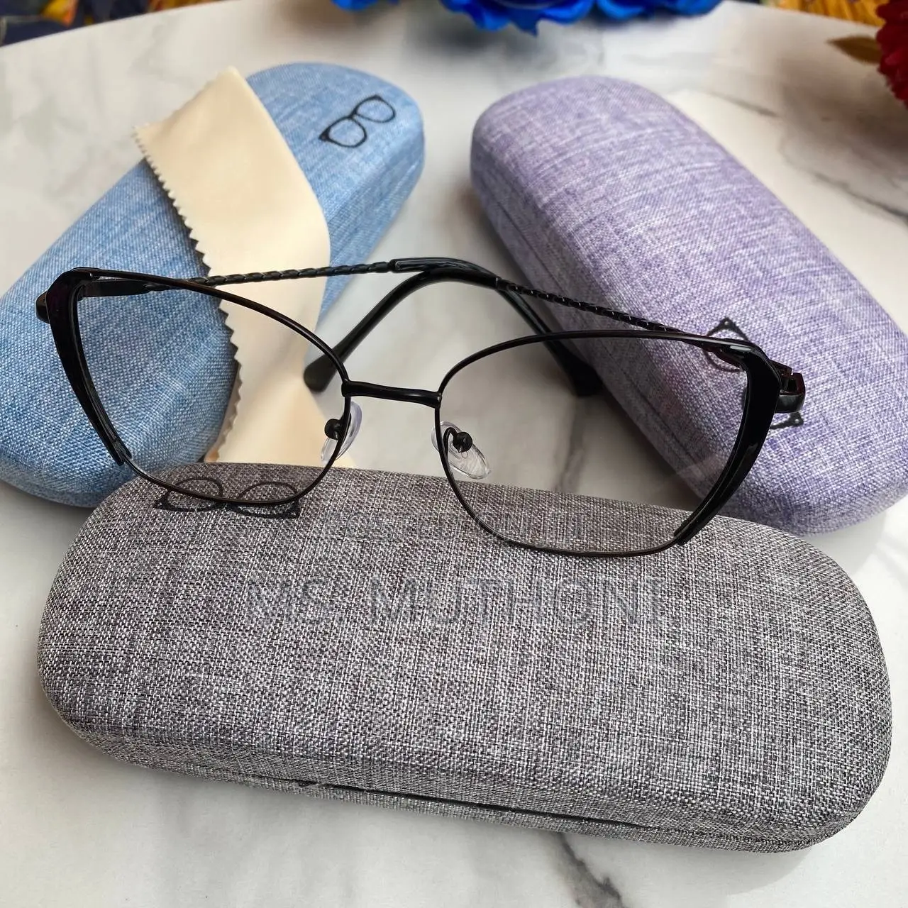 Unisex Cat-Eye Photochromic Sunnies