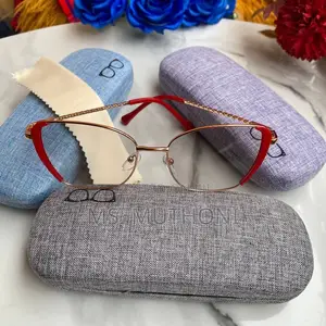 Unisex Cat-Eye Photochromic Sunnies