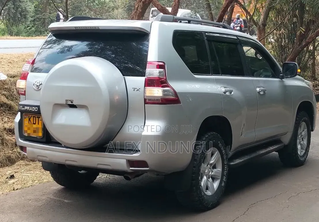 Toyota Land Cruiser Prado 2013 Silver