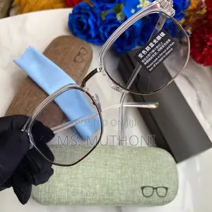 The Ultimate 2-in-1 Eyewear Solution ( Photocromic Sunglasses)