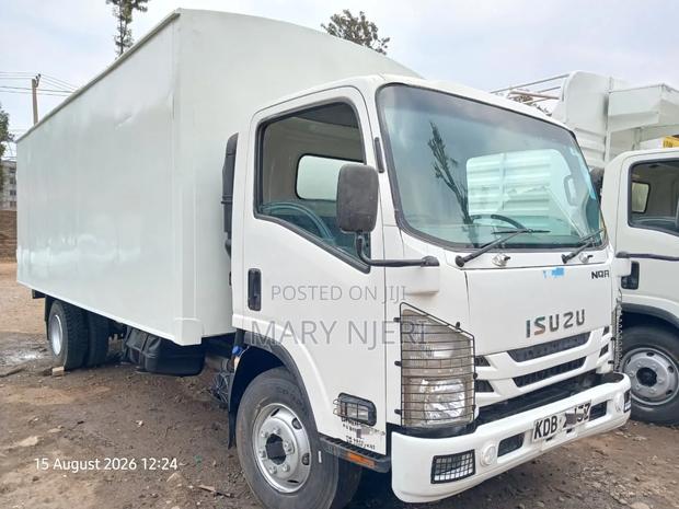 Isuzu NQR-Xtra Truck 2021 White