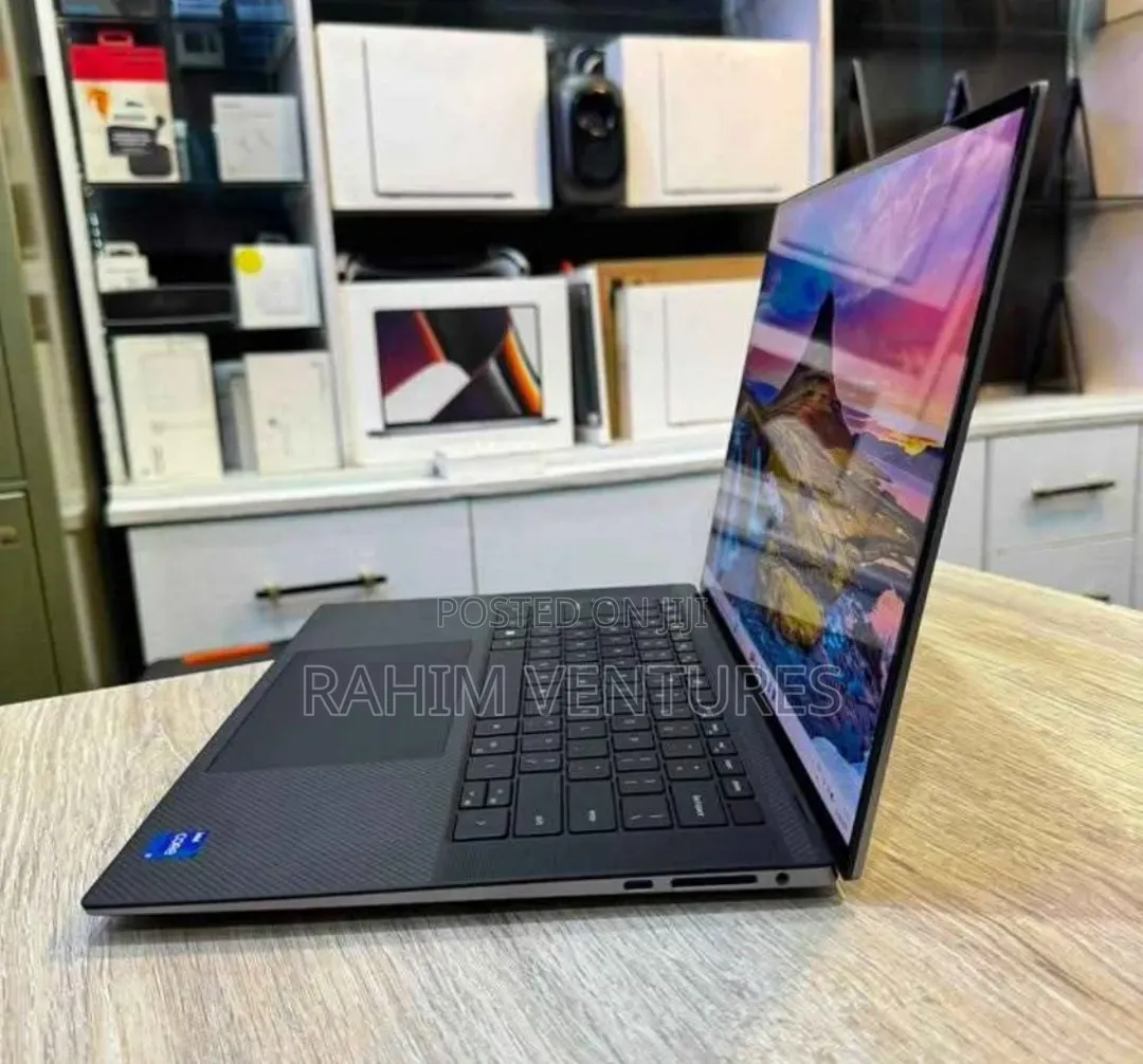 Laptop Dell Precision 5570 16GB Intel Core i7 SSD 512GB
