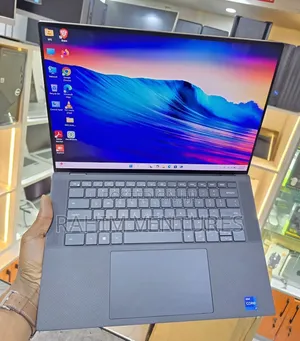 Laptop Dell Precision 5560 16GB Intel Core i7 SSD 512GB