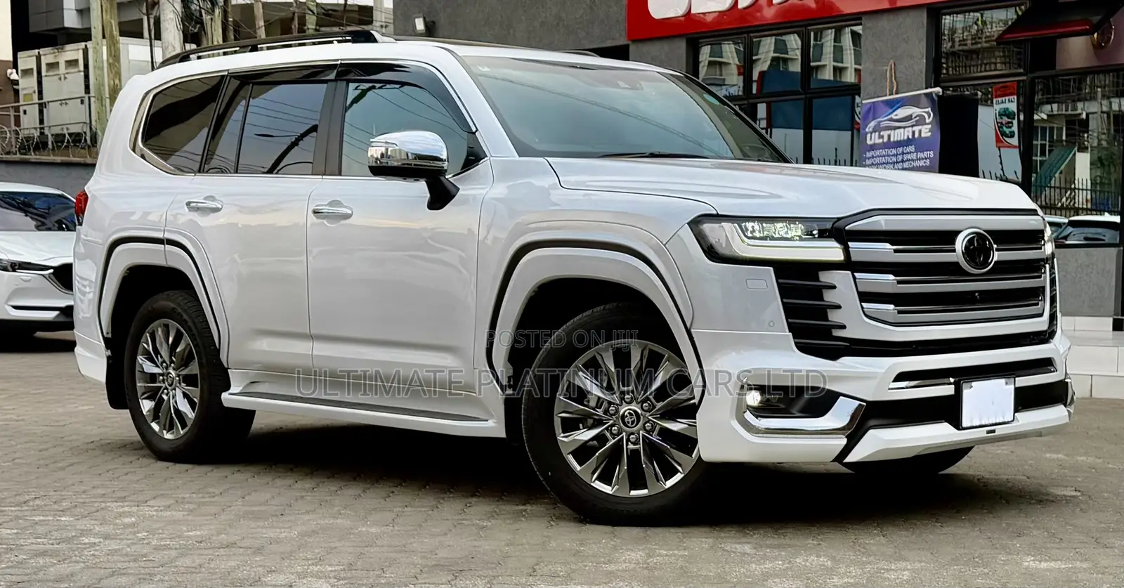 Toyota Land Cruiser LC300 2023 Pearl