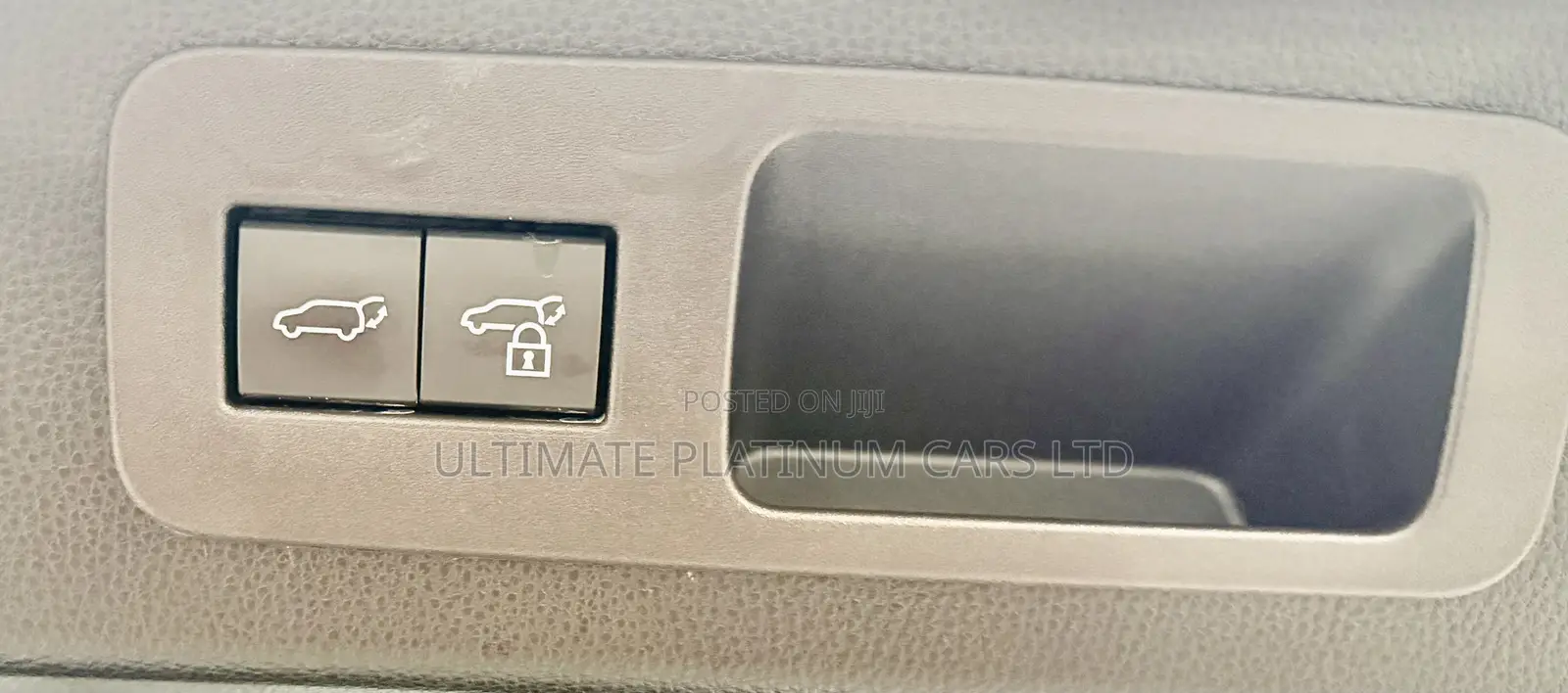 Toyota Land Cruiser LC300 2023 Pearl