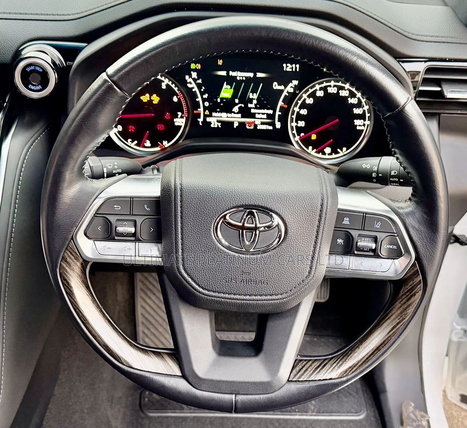 Toyota Land Cruiser LC300 2023 Pearl