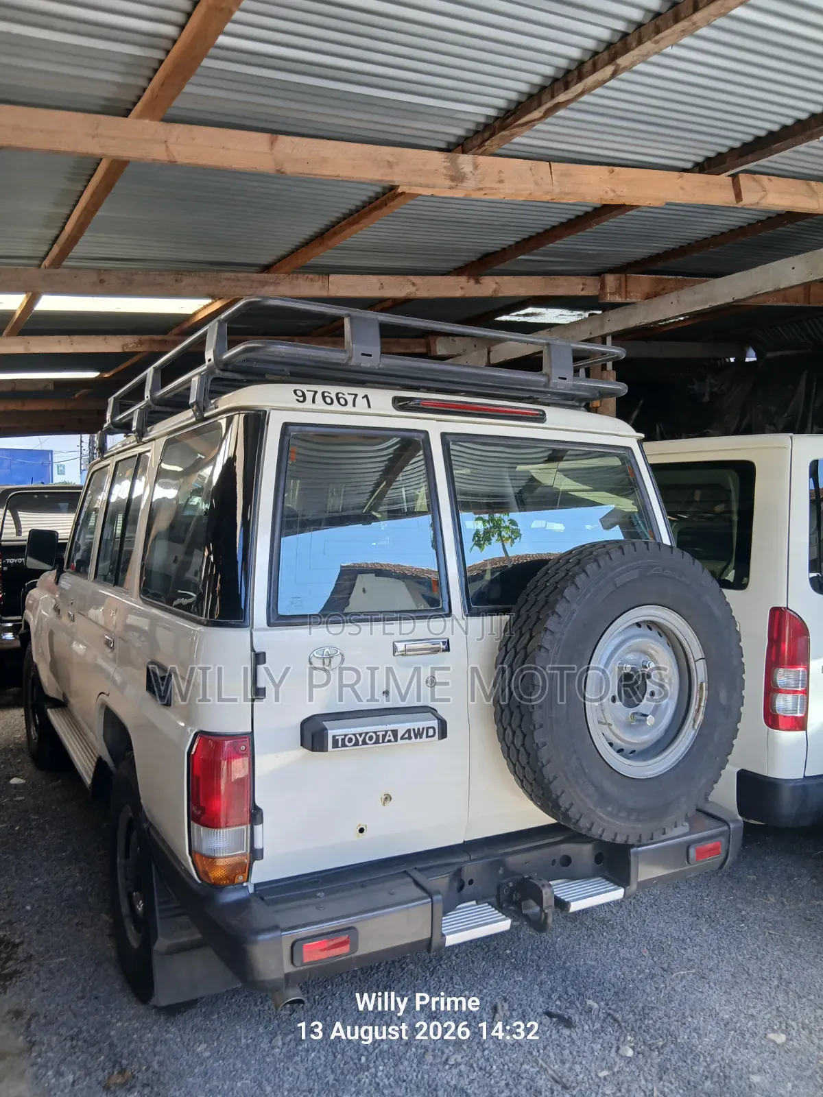 Toyota Land Cruiser 2021 White