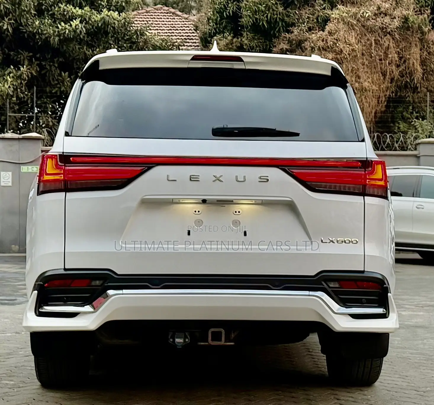Lexus LX 600 2023 White