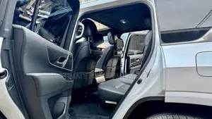 Lexus LX 600 2023 White