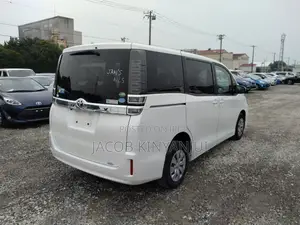 Toyota Voxy 2019 White
