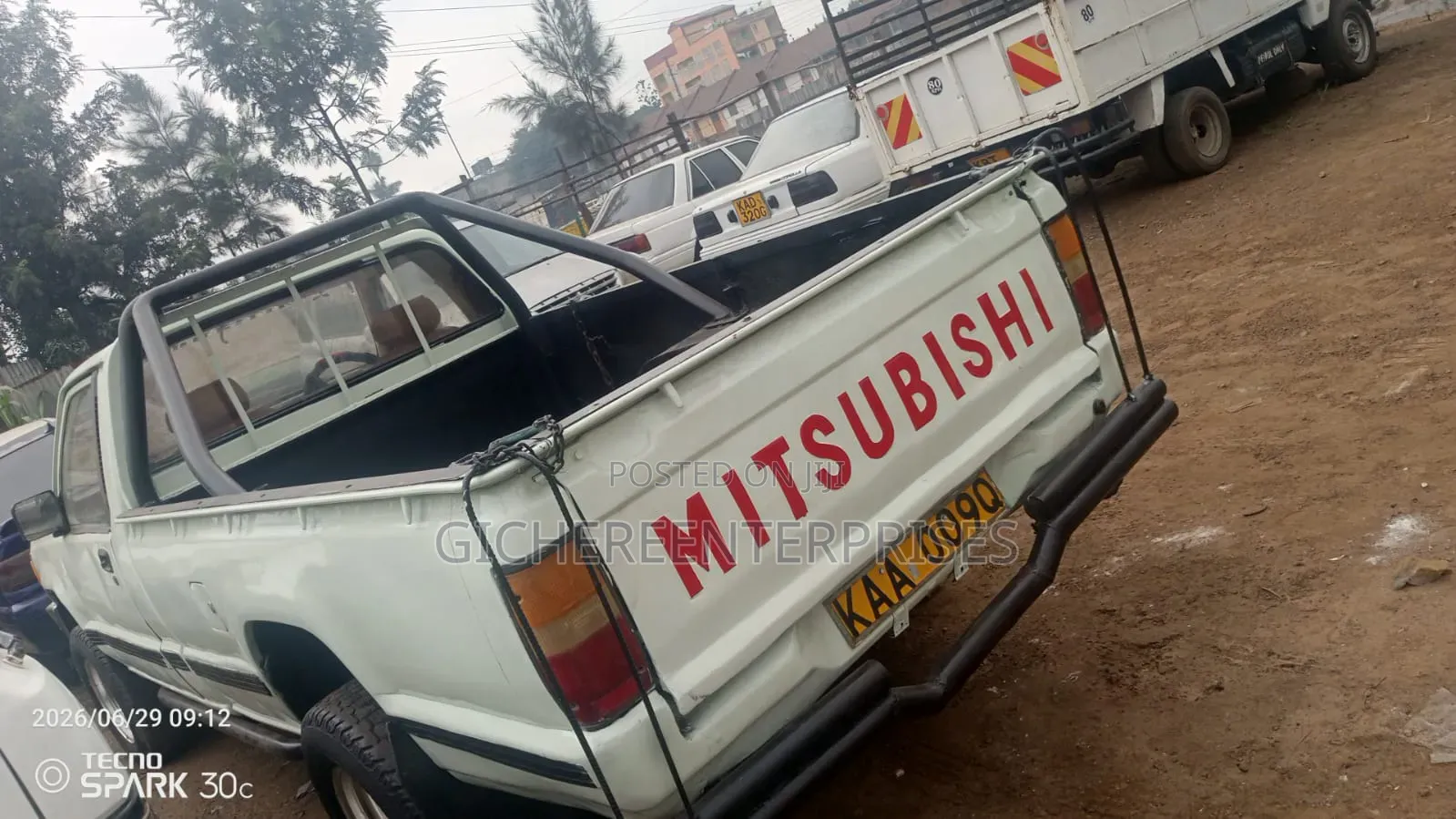 Mitsubishi L200 2005 Off white