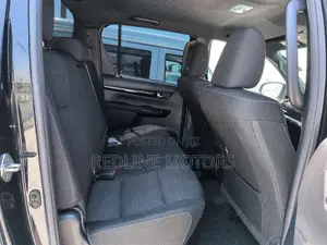 Toyota Hilux 2.4 Diesel 2020 Black