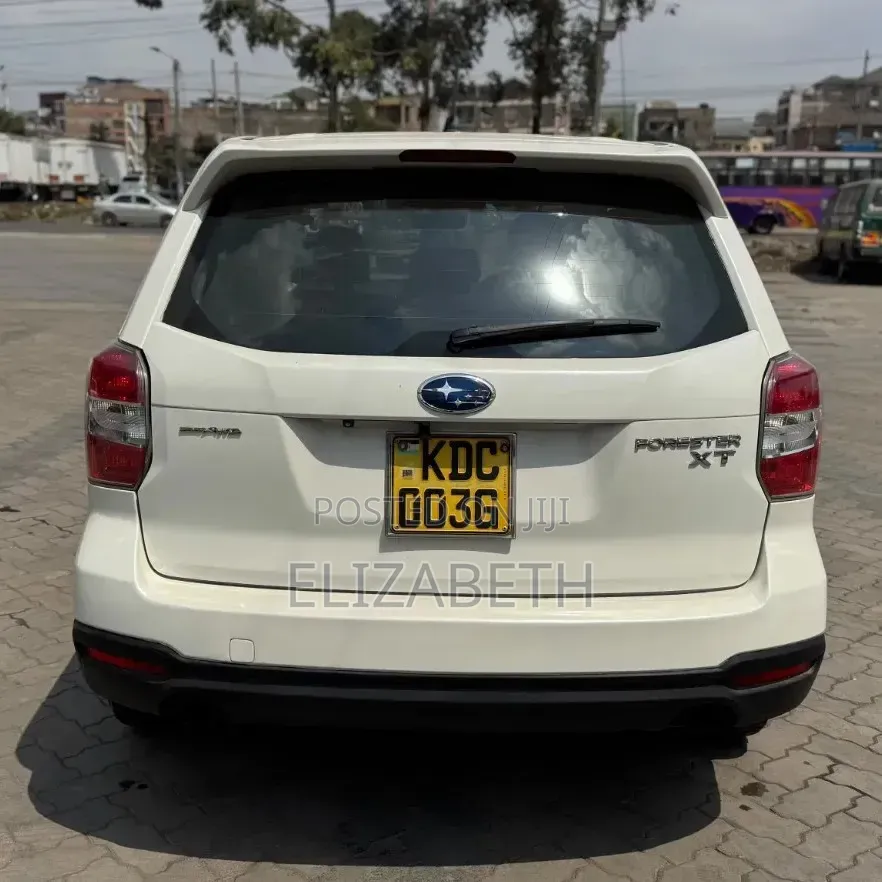 Subaru Forester 2014 Off white