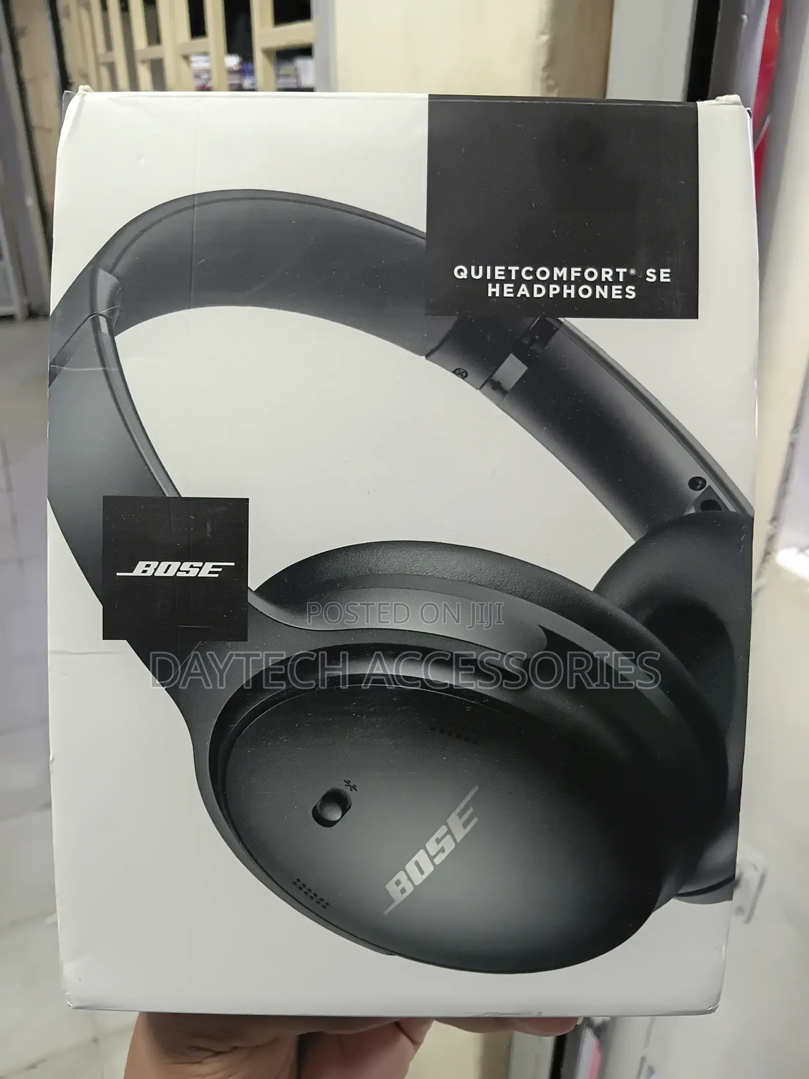 The Bose QuietComfort SE Wireless Over-Ear Headphones in Black