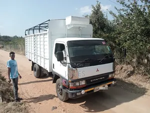 Mitsubishi Canter Kay