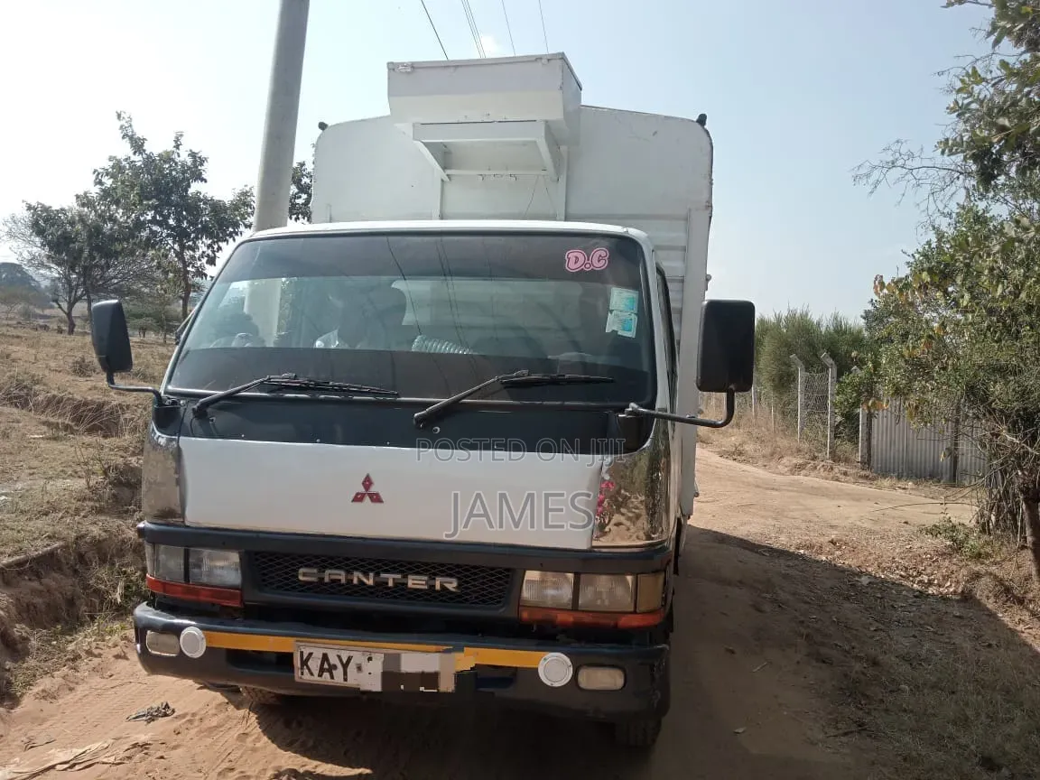 Mitsubishi Canter Kay