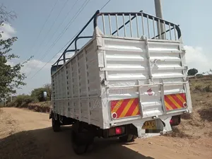 Mitsubishi Canter Kay