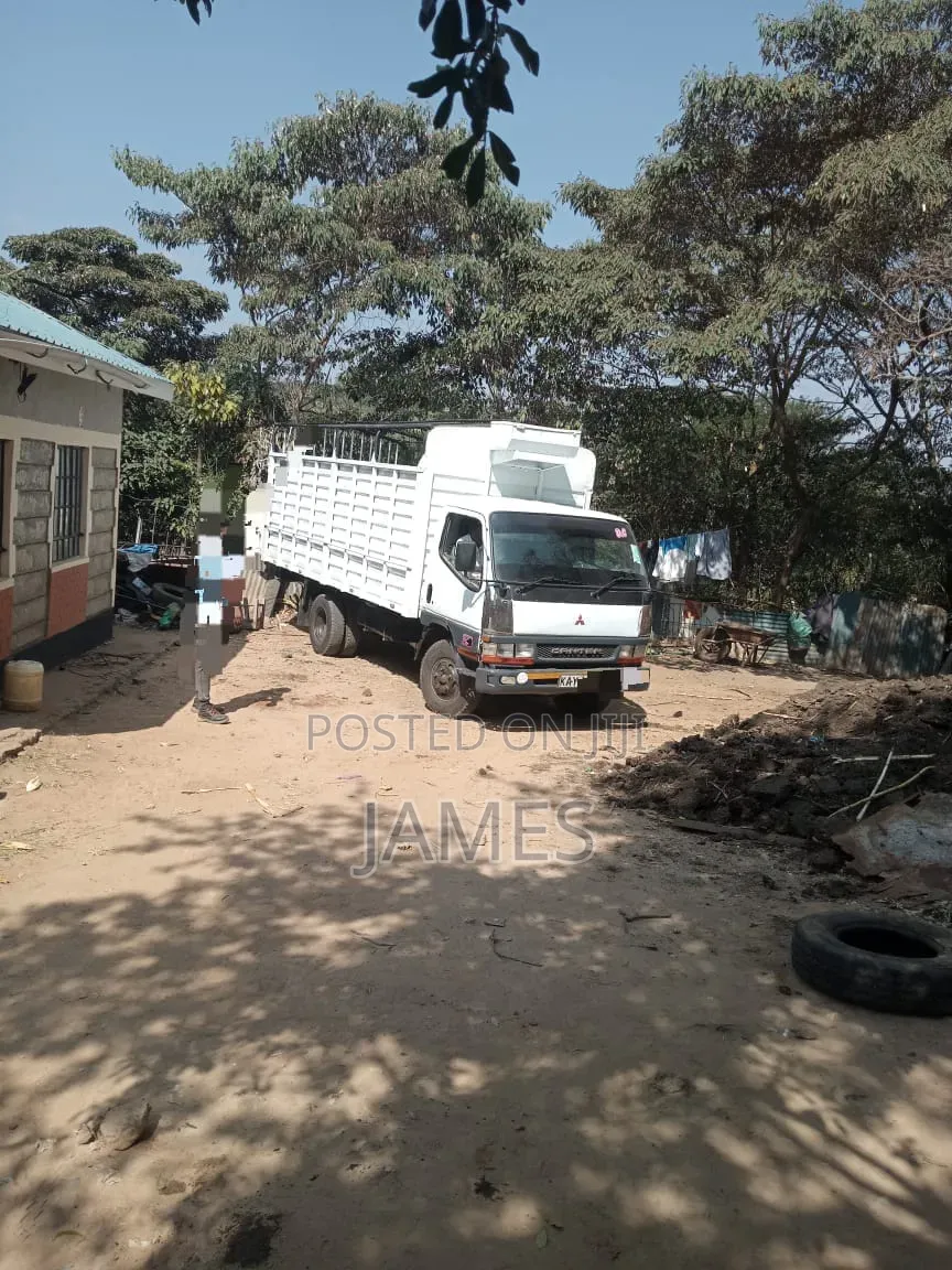 Mitsubishi Canter Kay