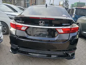 Honda Grace 2019 Black