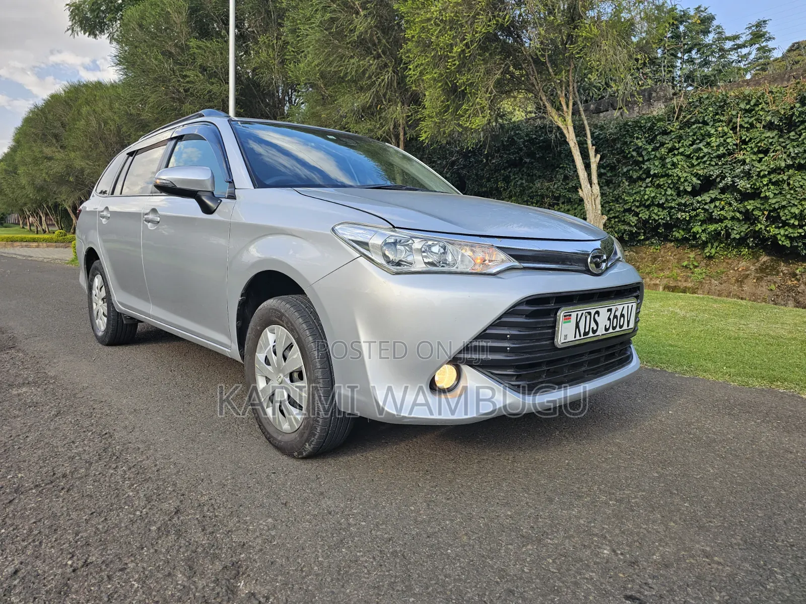 Toyota Corolla Fielder 2017 Silver