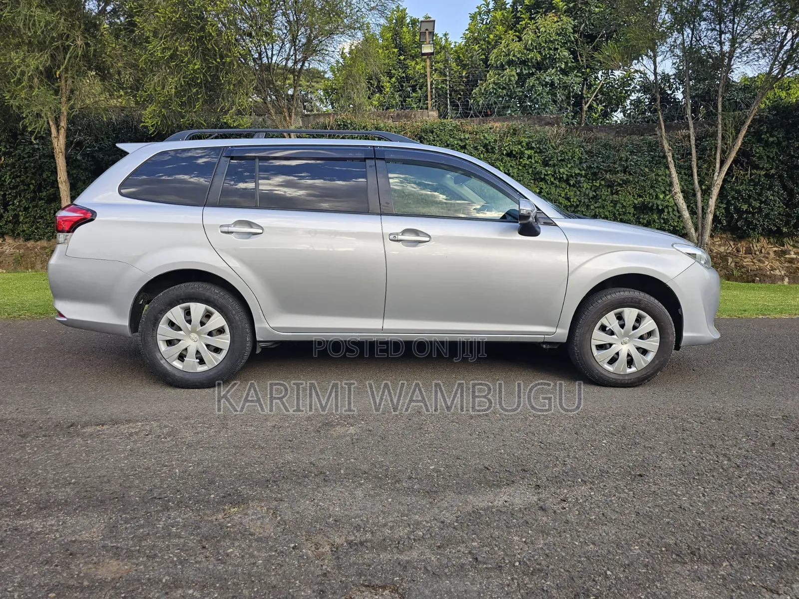 Toyota Corolla Fielder 2017 Silver