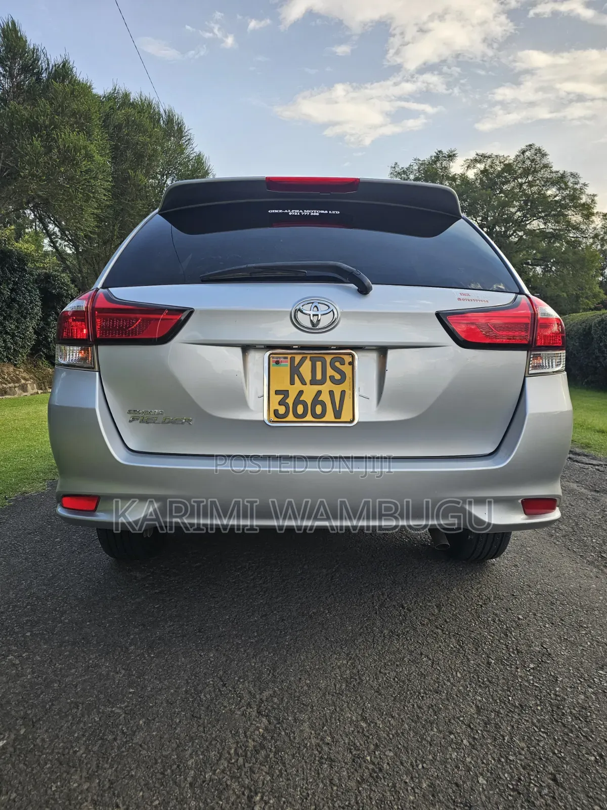 Toyota Corolla Fielder 2017 Silver