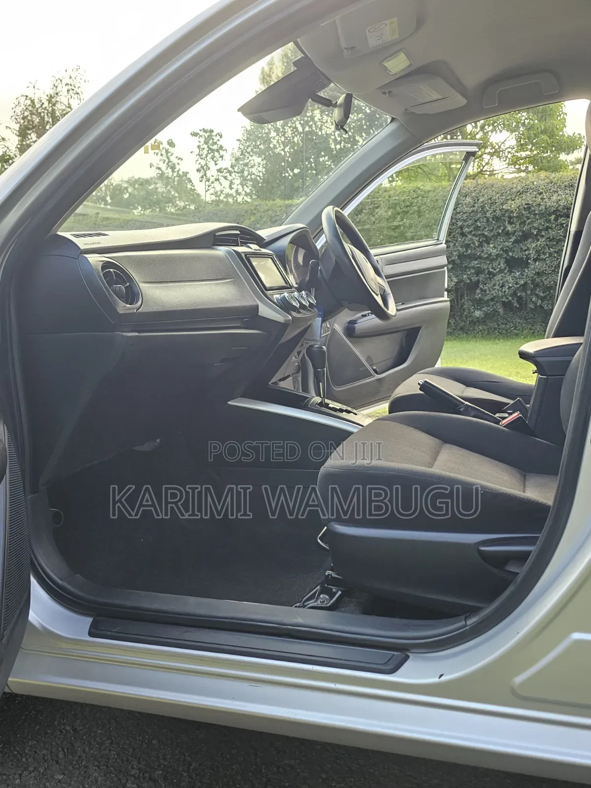 Toyota Corolla Fielder 2017 Silver