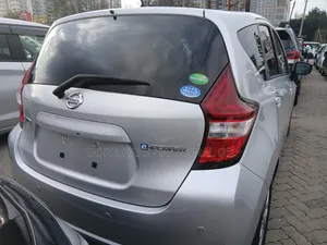 Nissan Note 2019 Silver