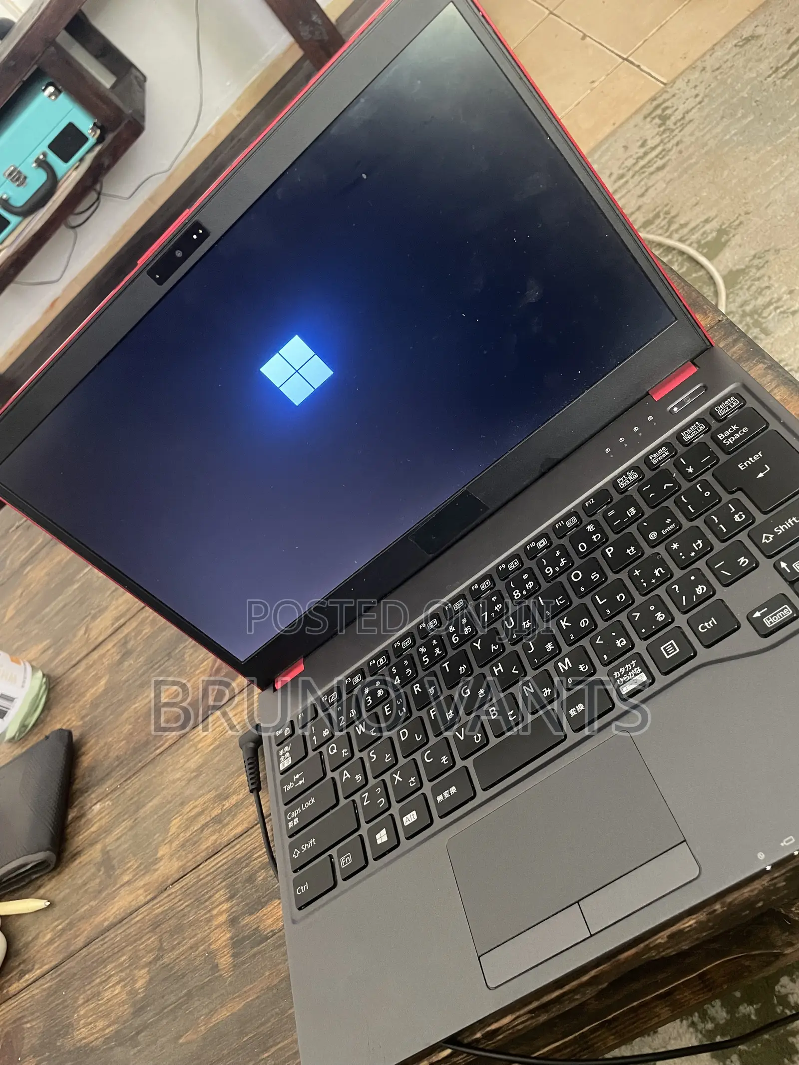 Laptop Fujitsu Lifebook E733 4GB Intel Celeron HDD+SSD 60GB