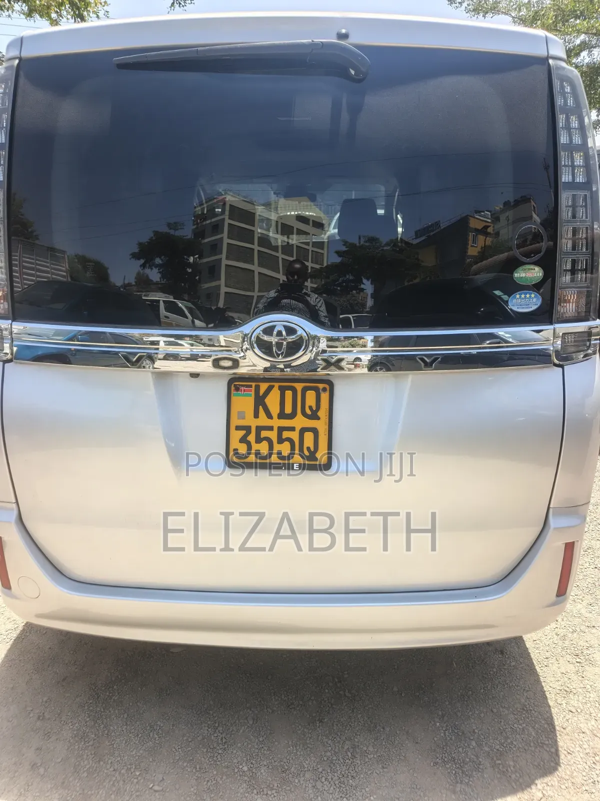 Toyota Voxy 2016 Silver