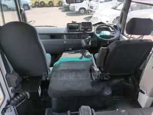 Mitsubishi Fuso Rosa 2020 White
