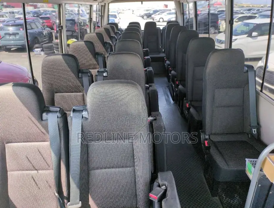 Mitsubishi Fuso Rosa 2020 White