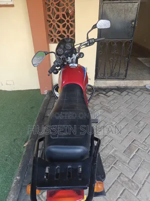Bajaj Boxer 125 2022 Red