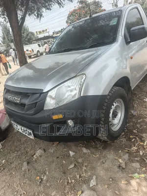 Isuzu D-MAX 2014 Silver
