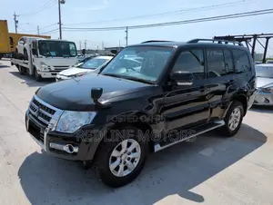 Mitsubishi Pajero V80 3.2 DI-D 2019 Black