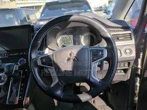 Mitsubishi Delica 2019 Silver
