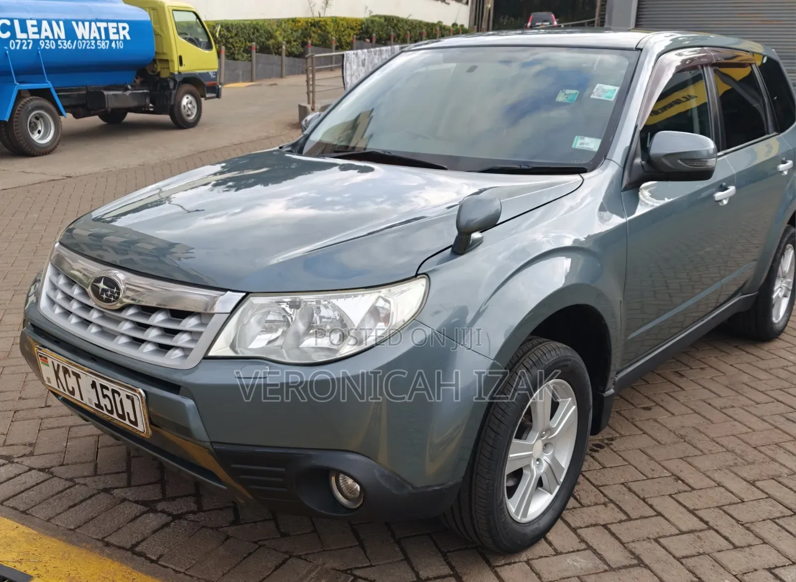 Subaru Forester 2012 Gray