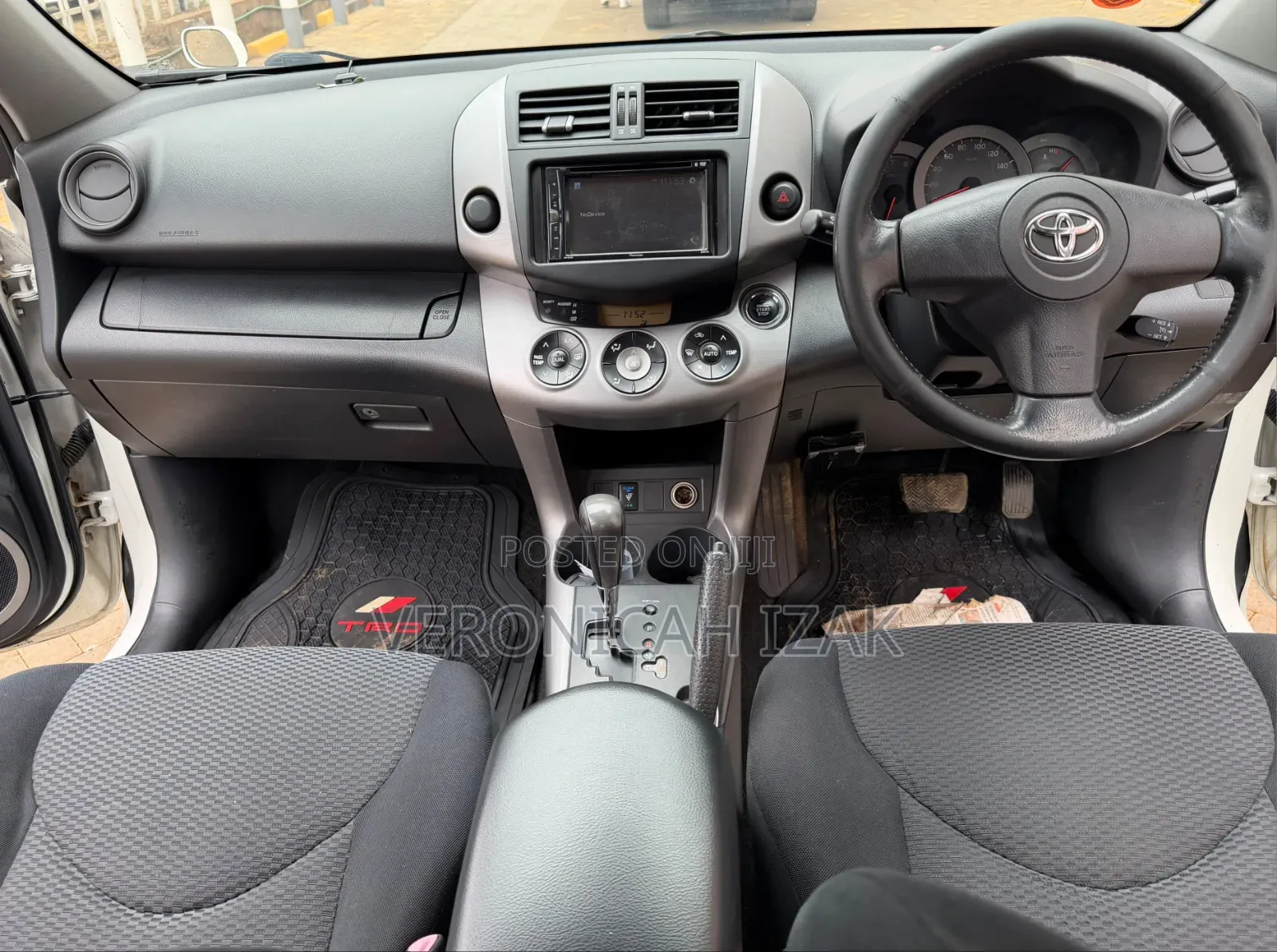 Toyota RAV4 2008 White