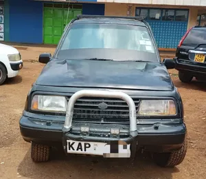 Suzuki Vitara 1998 Black