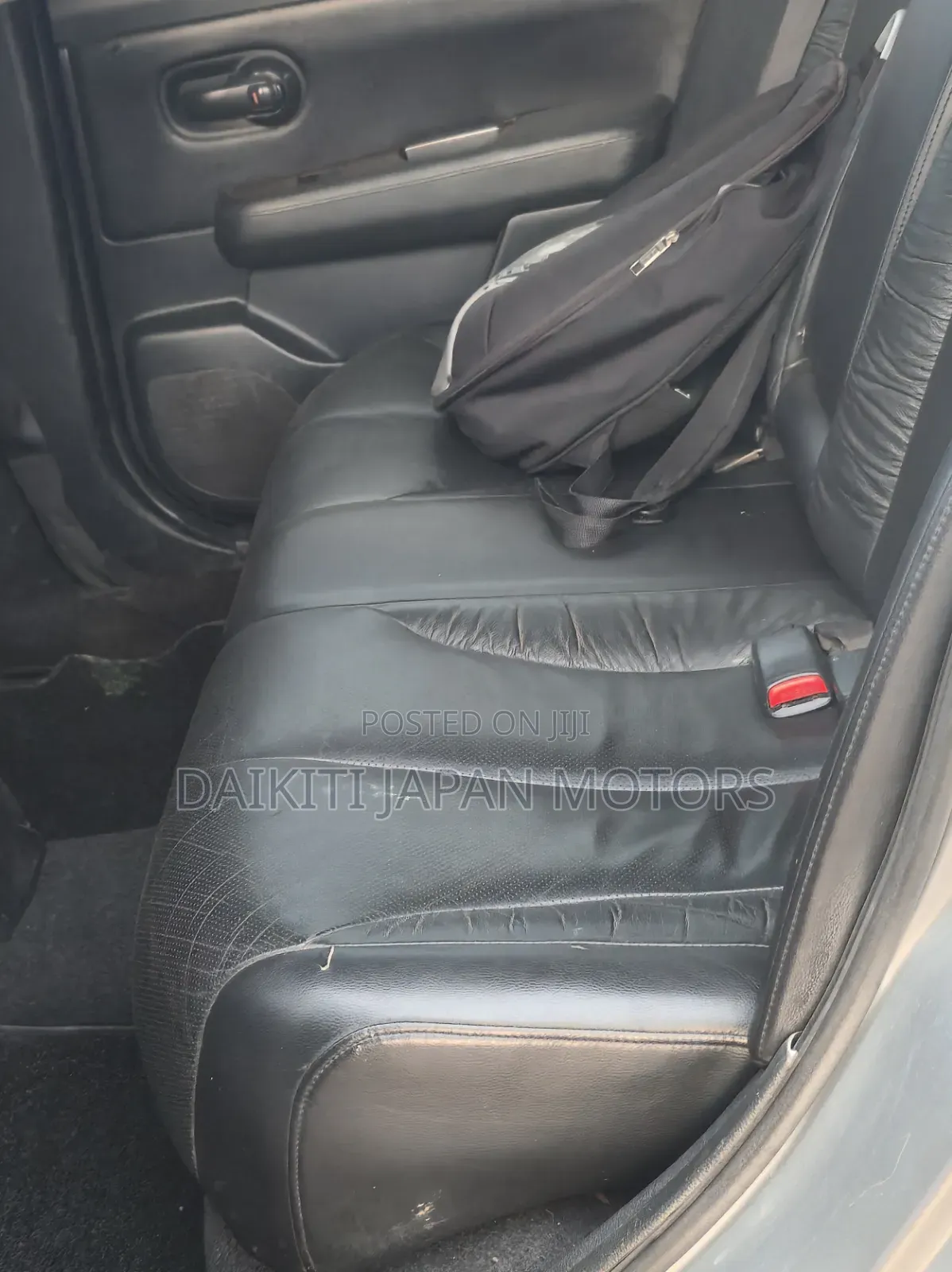 Nissan Tiida 2010 Silver