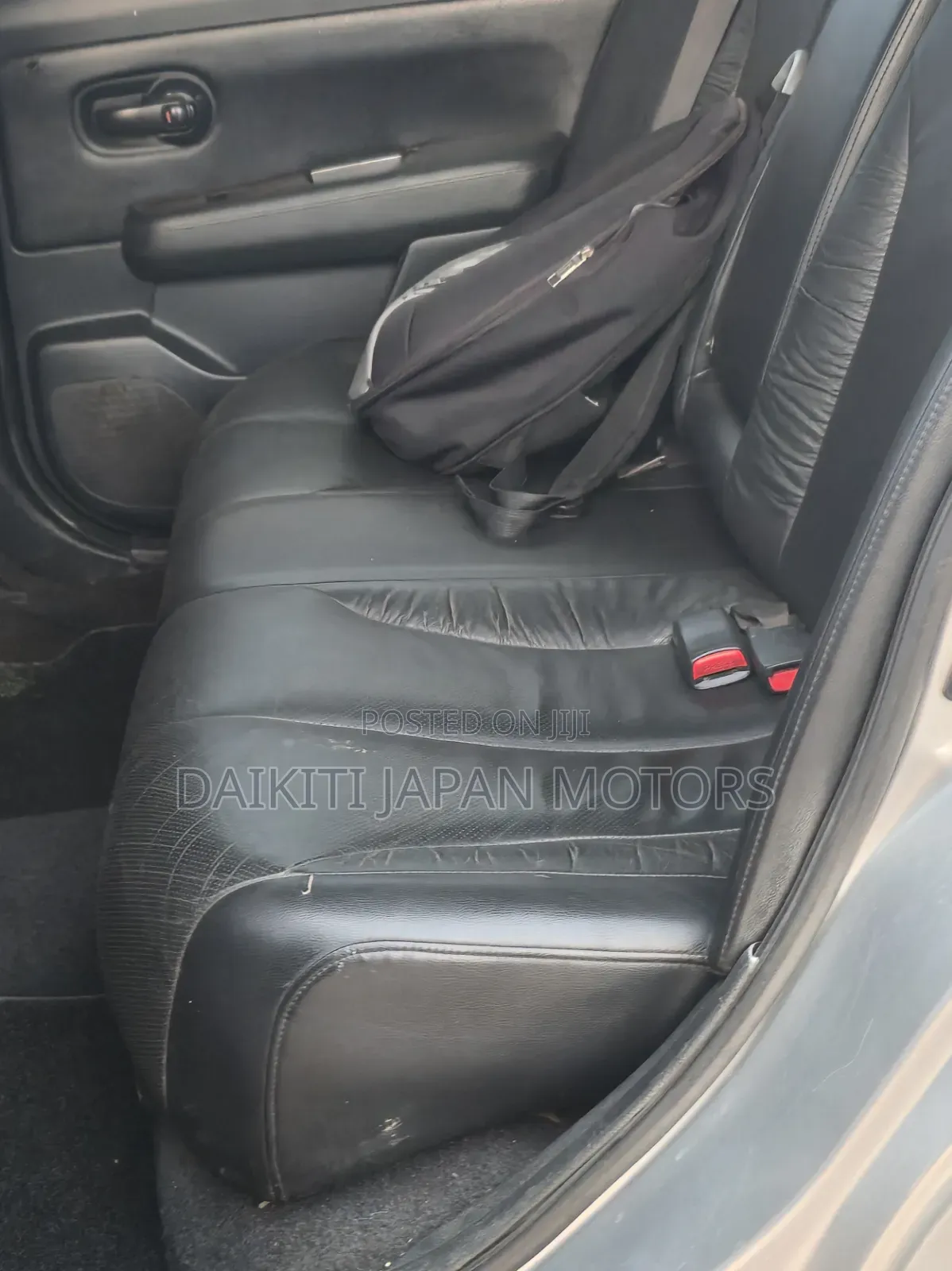 Nissan Tiida 2010 Silver