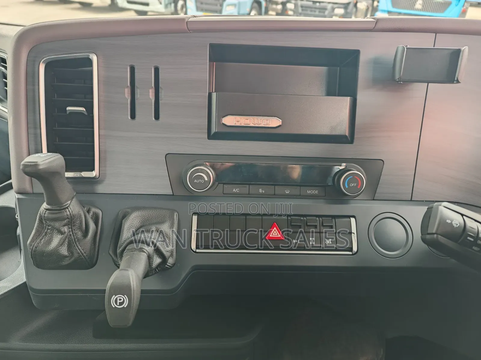 Howo-Tx 440 Prime Mover Automatic and Manual