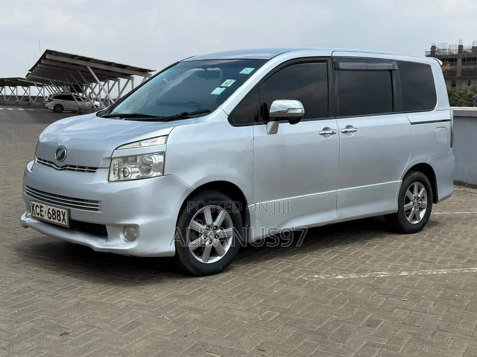Toyota Voxy 2008 Silver